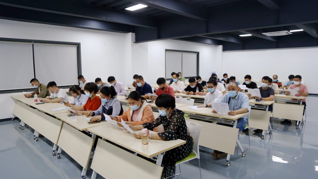工業(yè)機器人應(yīng)用工程師開班！設(shè)計城為順德智造培養(yǎng)“種子人才”