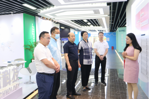 中原工業(yè)設(shè)計(jì)城陪同河南省工信廳副廳長郝敬紅一行前往深圳大灣區(qū)進(jìn)行參觀考察