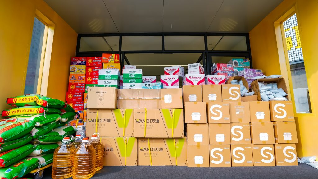 風雨同舟，守望相助，廣東工業(yè)設計城企業(yè)捐贈物資助力防汛救災